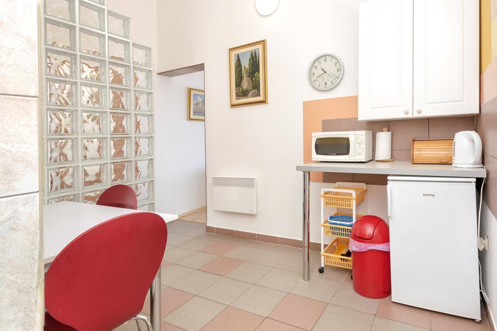 Big Blue Apartment Йелса Екстериор снимка